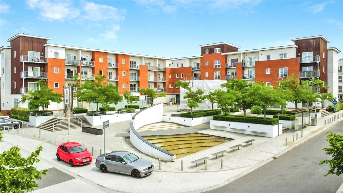 Whale Avenue, Reading, Berkshire