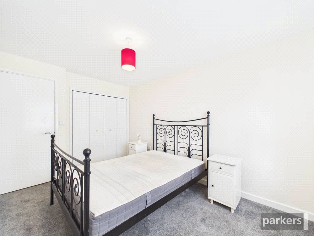 2 bedroom Flat for sale in Reading, Berkshire