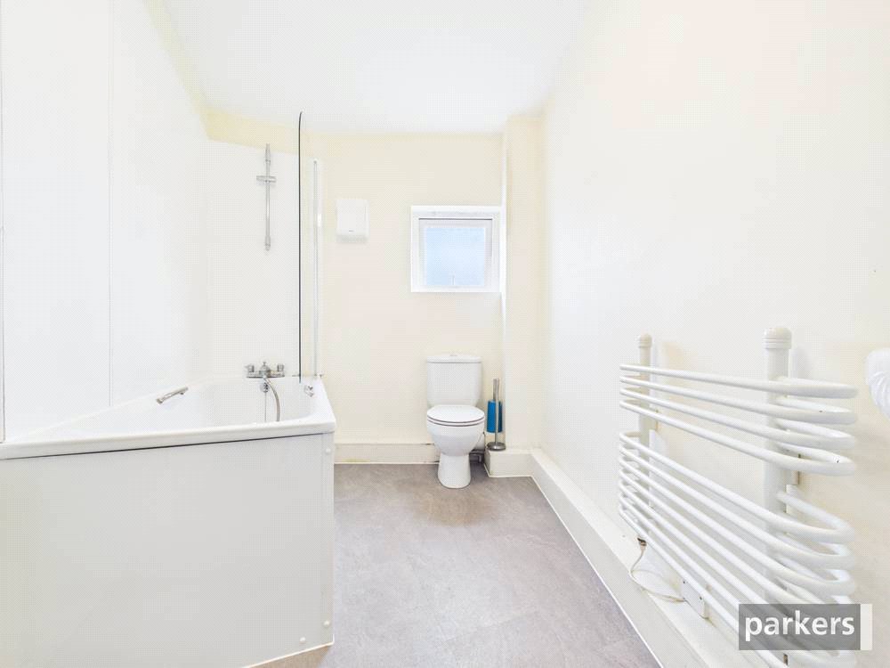 2 bedroom Flat for sale in Reading, Berkshire