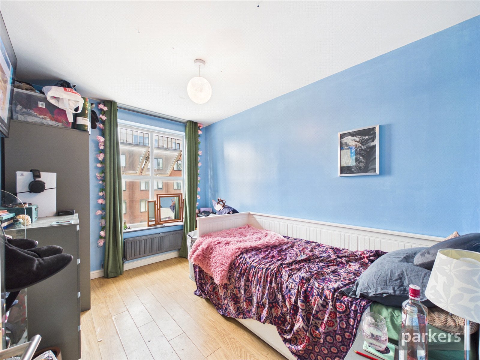 3 bedroom Flat for sale in Reading, Berkshire