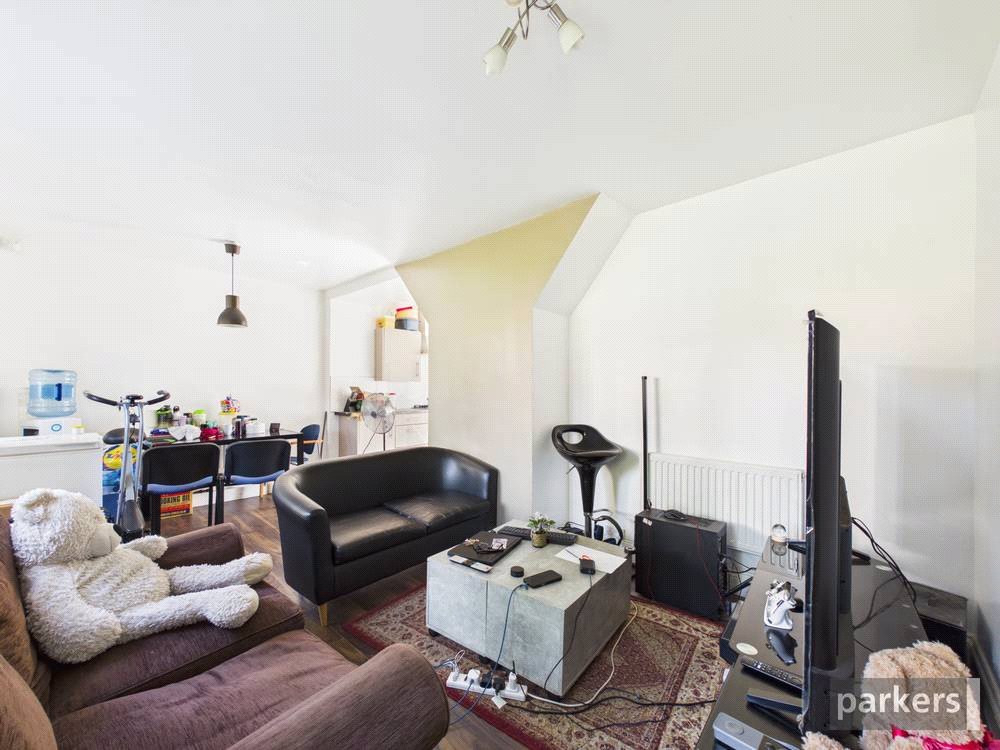 4 bedroom House for sale in Reading, Berkshire
