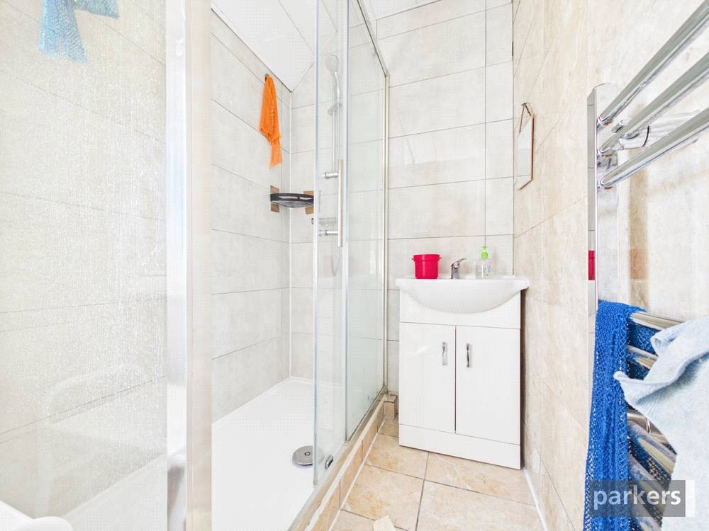 4 bedroom House for sale in Reading, Berkshire