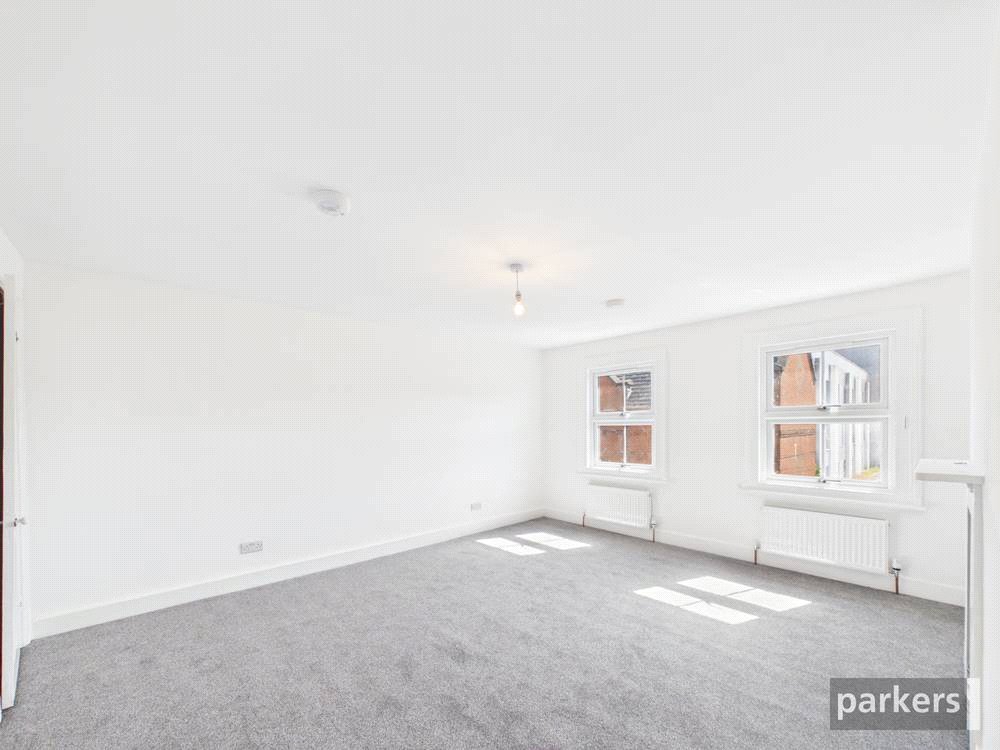 5 bedroom House for sale in Reading, Berkshire