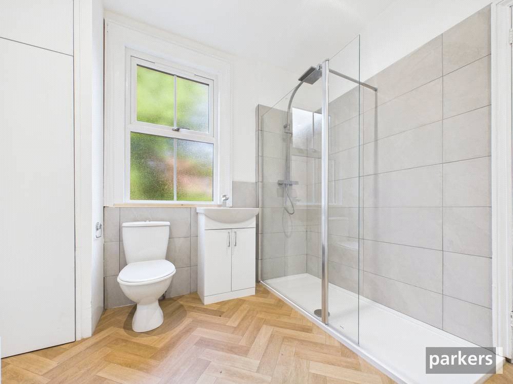 5 bedroom House for sale in Reading, Berkshire