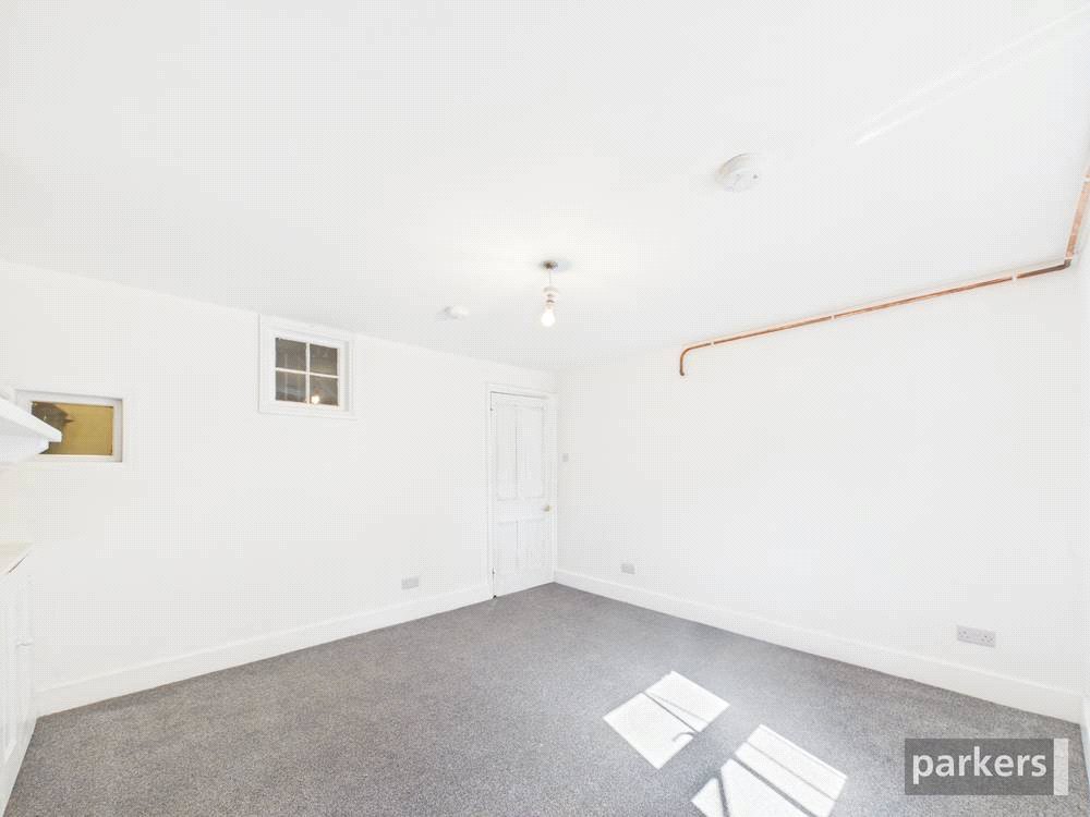 5 bedroom House for sale in Reading, Berkshire