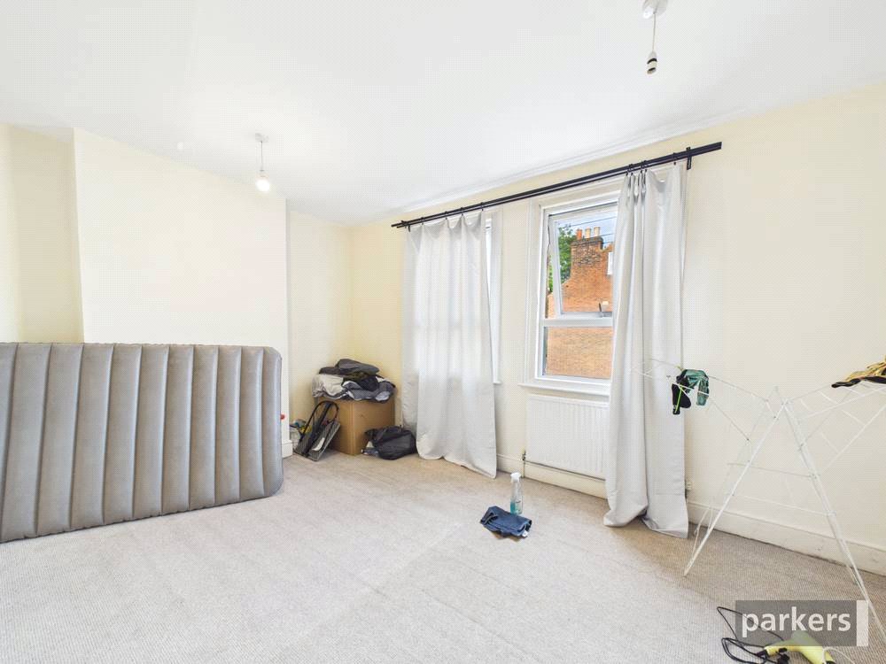 3 bedroom House for sale in Reading, Berkshire
