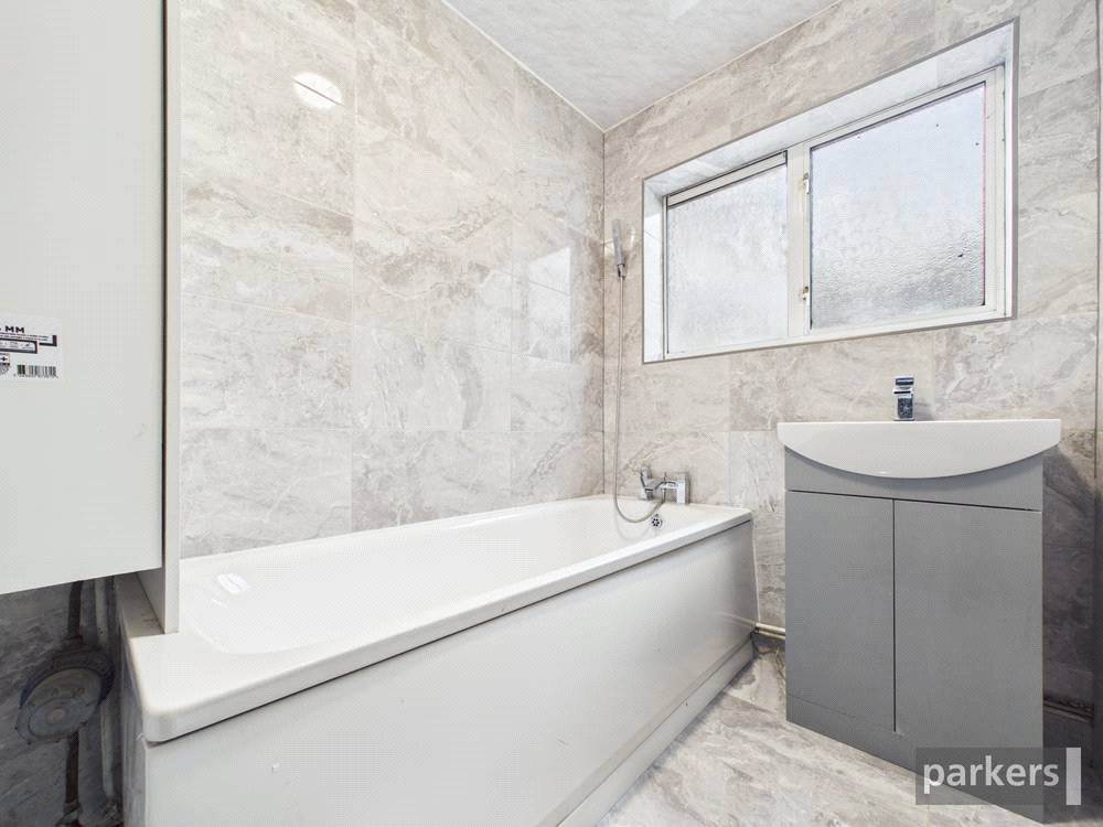 3 bedroom House for sale in Reading, Berkshire