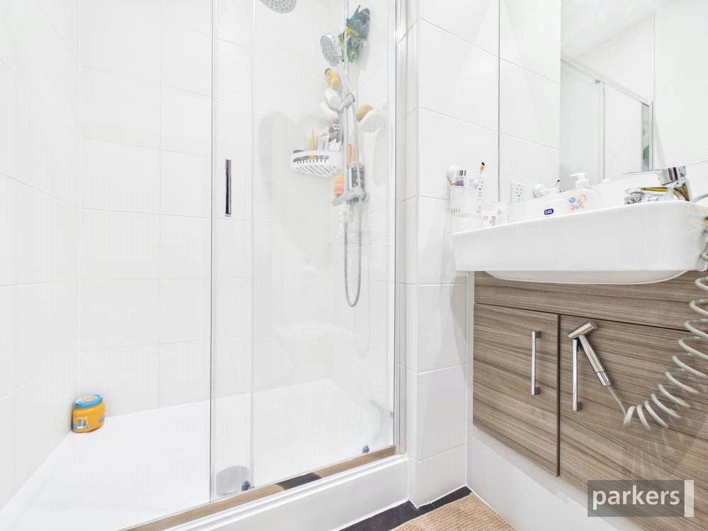1 bedroom Flat for sale in Reading, Berkshire