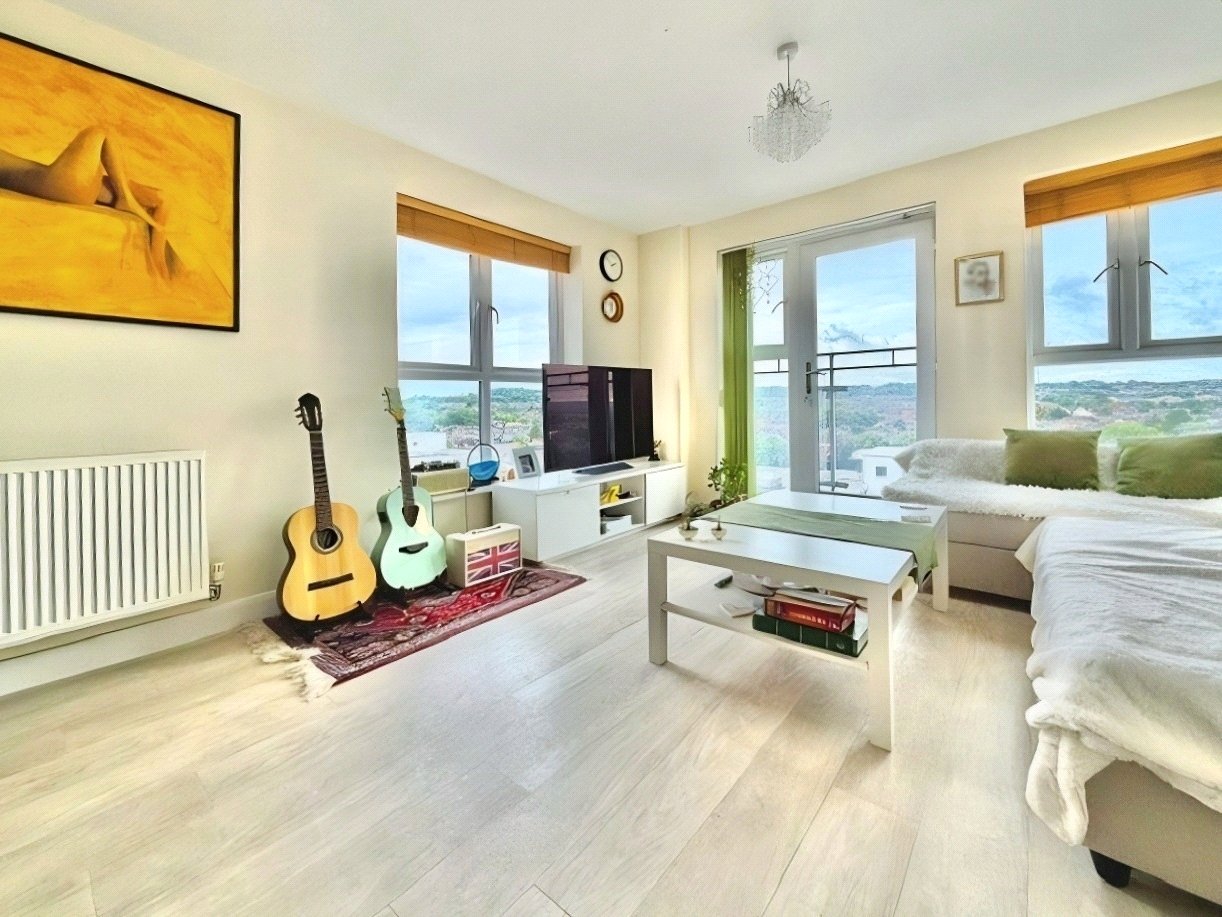 2 bedroom Flat for sale in Reading, Berkshire