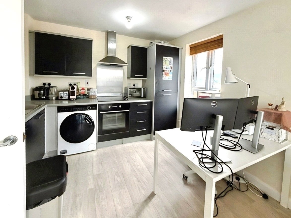 2 bedroom Flat for sale in Reading, Berkshire