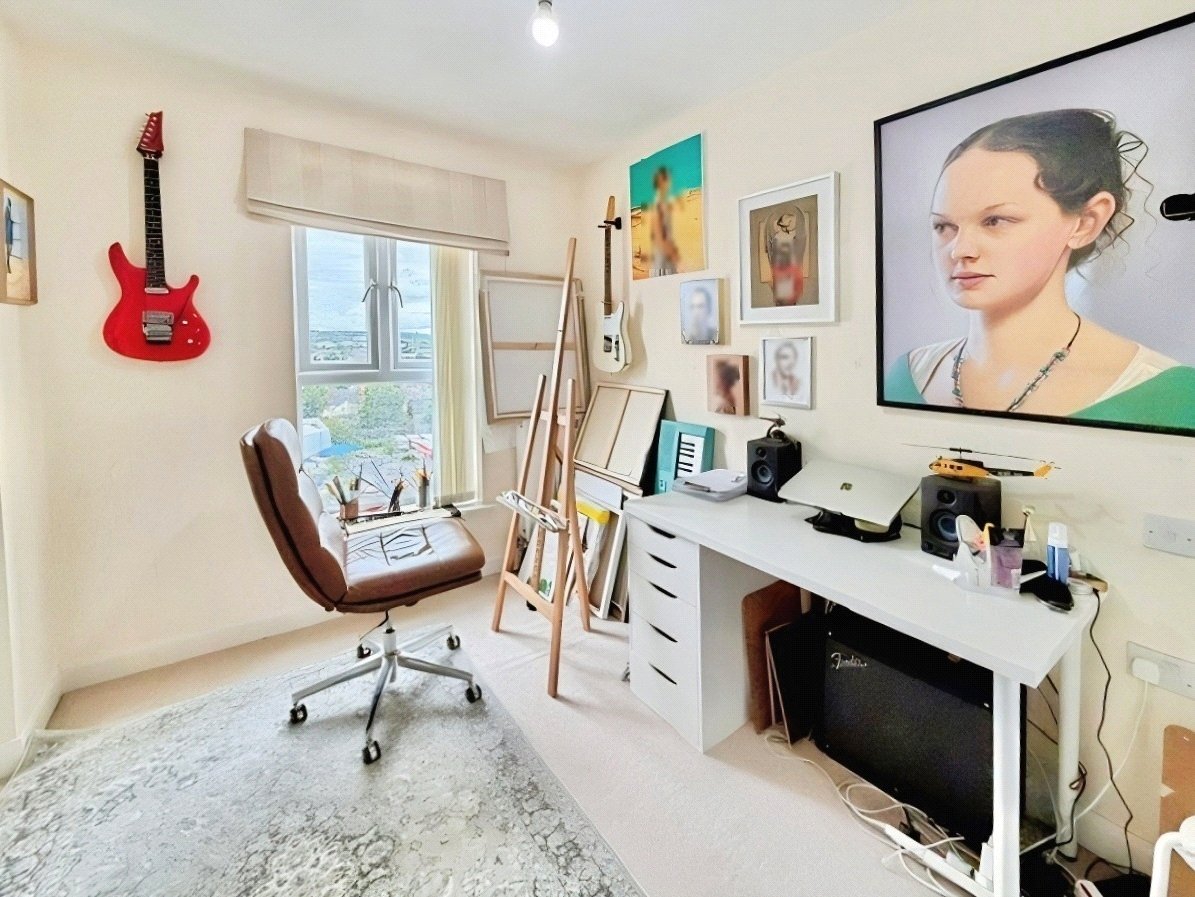 2 bedroom Flat for sale in Reading, Berkshire