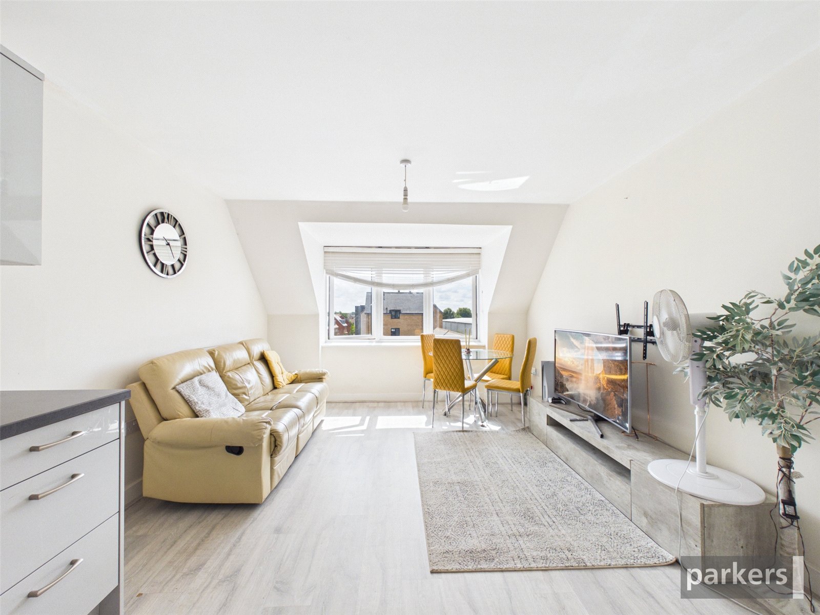 2 bedroom Flat for sale in Reading, Berkshire
