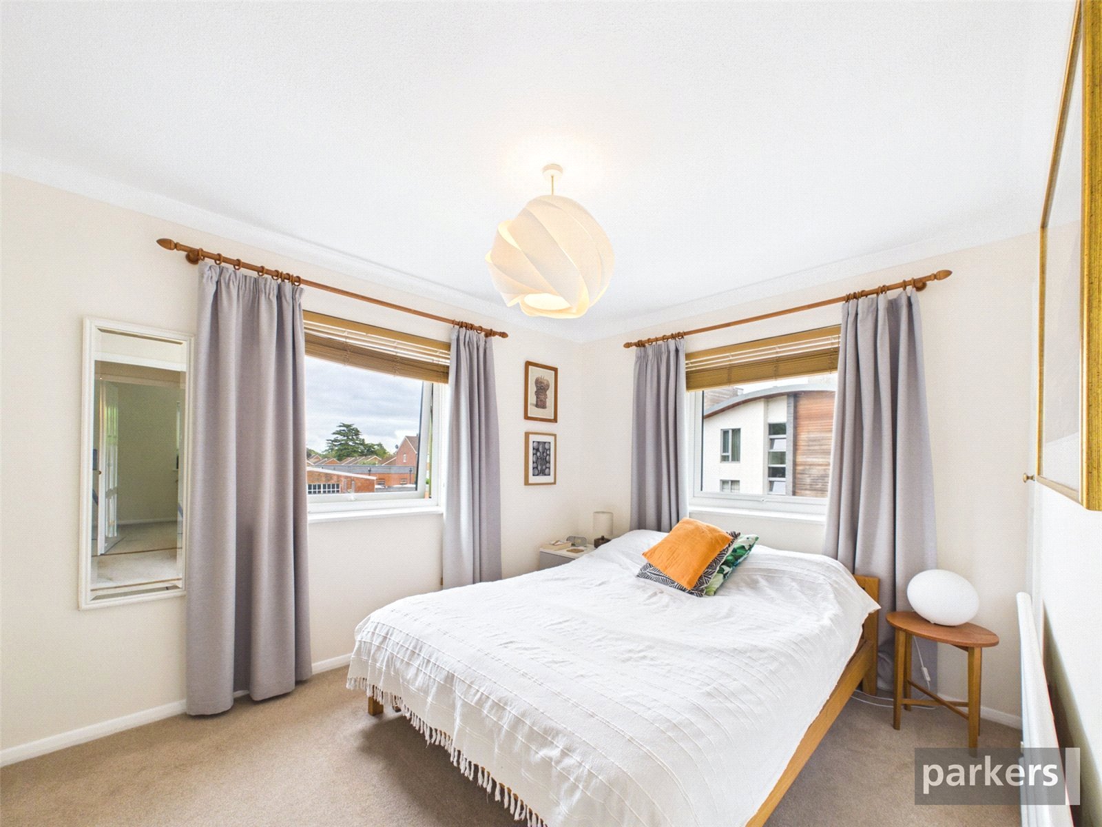 2 bedroom Flat for sale in Reading, Berkshire