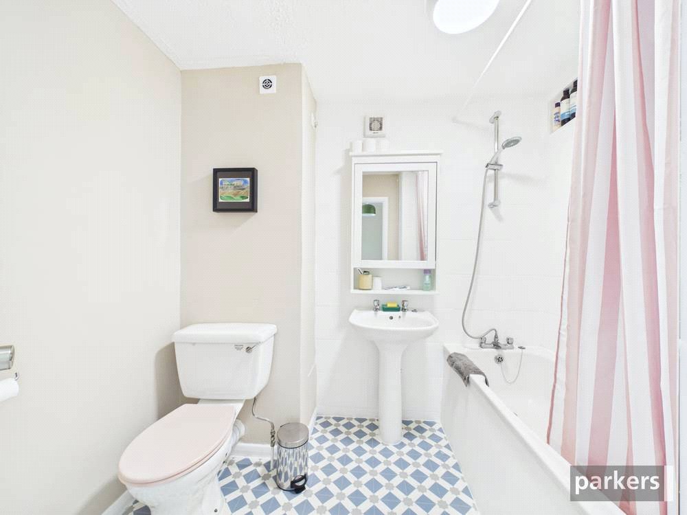 2 bedroom Flat for sale in Reading, Berkshire