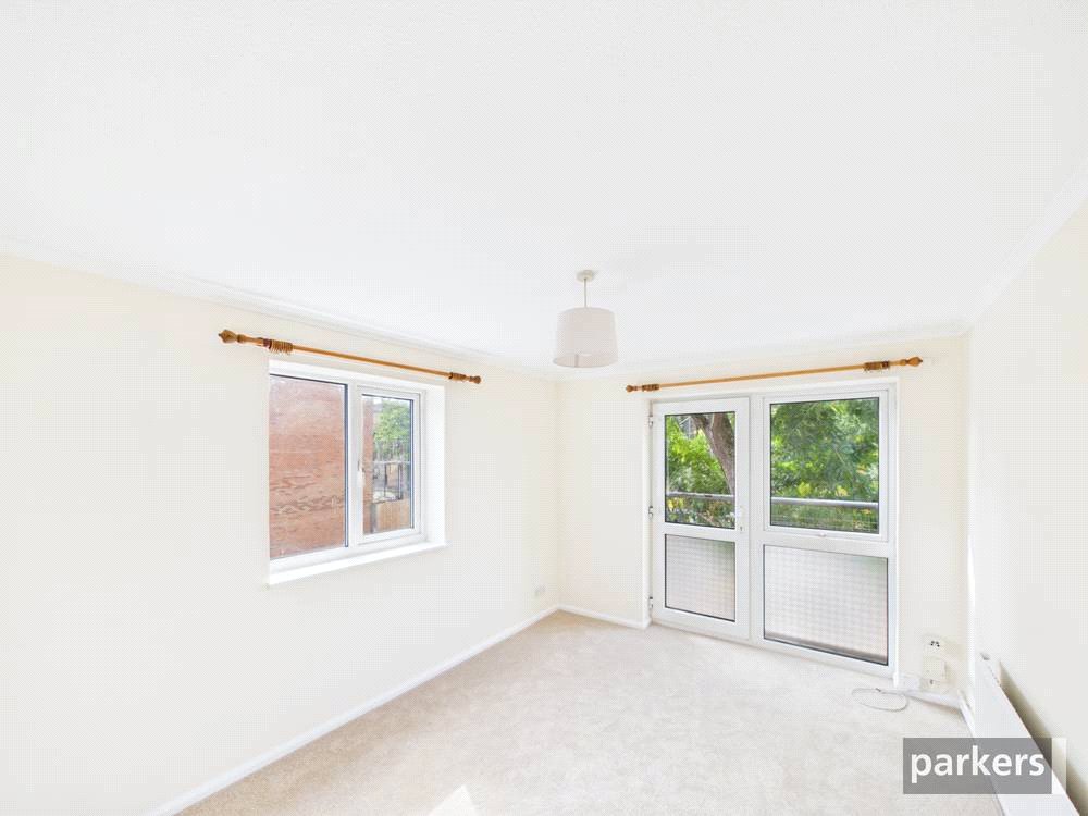 1 bedroom Flat for sale in Trinity Place, Reading, Berkshire