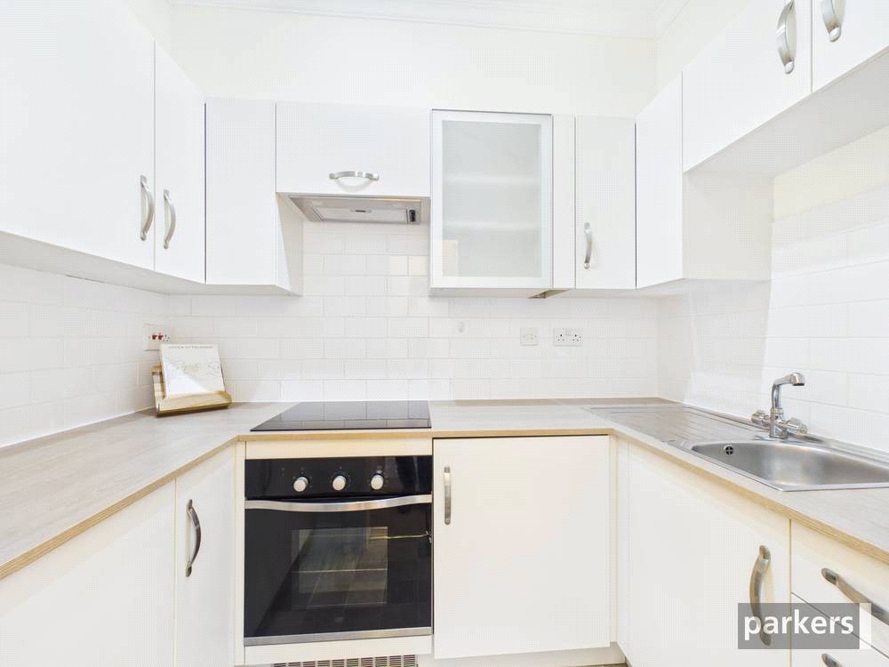 1 bedroom Flat for sale in London Road, Reading, Berkshire