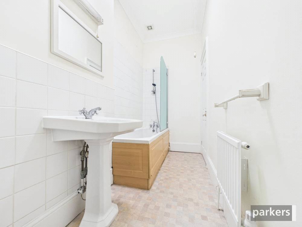 1 bedroom Flat for sale in London Road, Reading, Berkshire