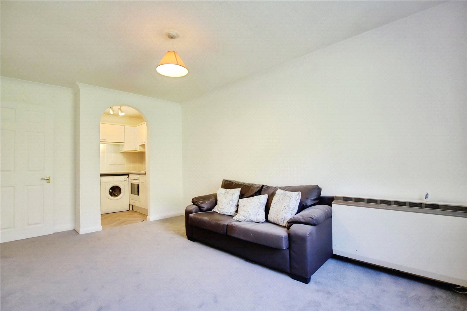 1 bedroom Flat to let in Dale Road, Reading, Berkshire