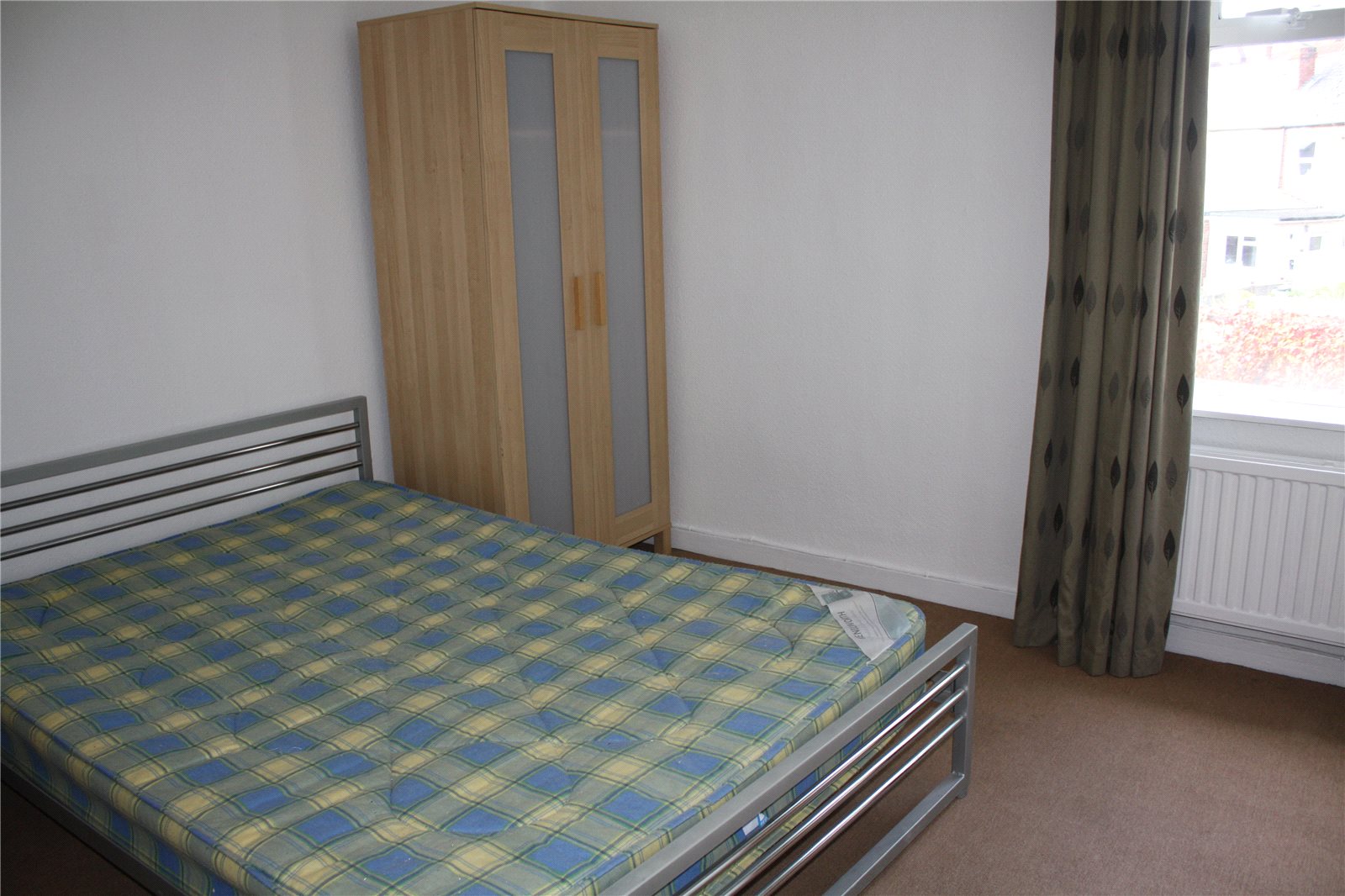 2 bedroom House to let in Reading, Berkshire