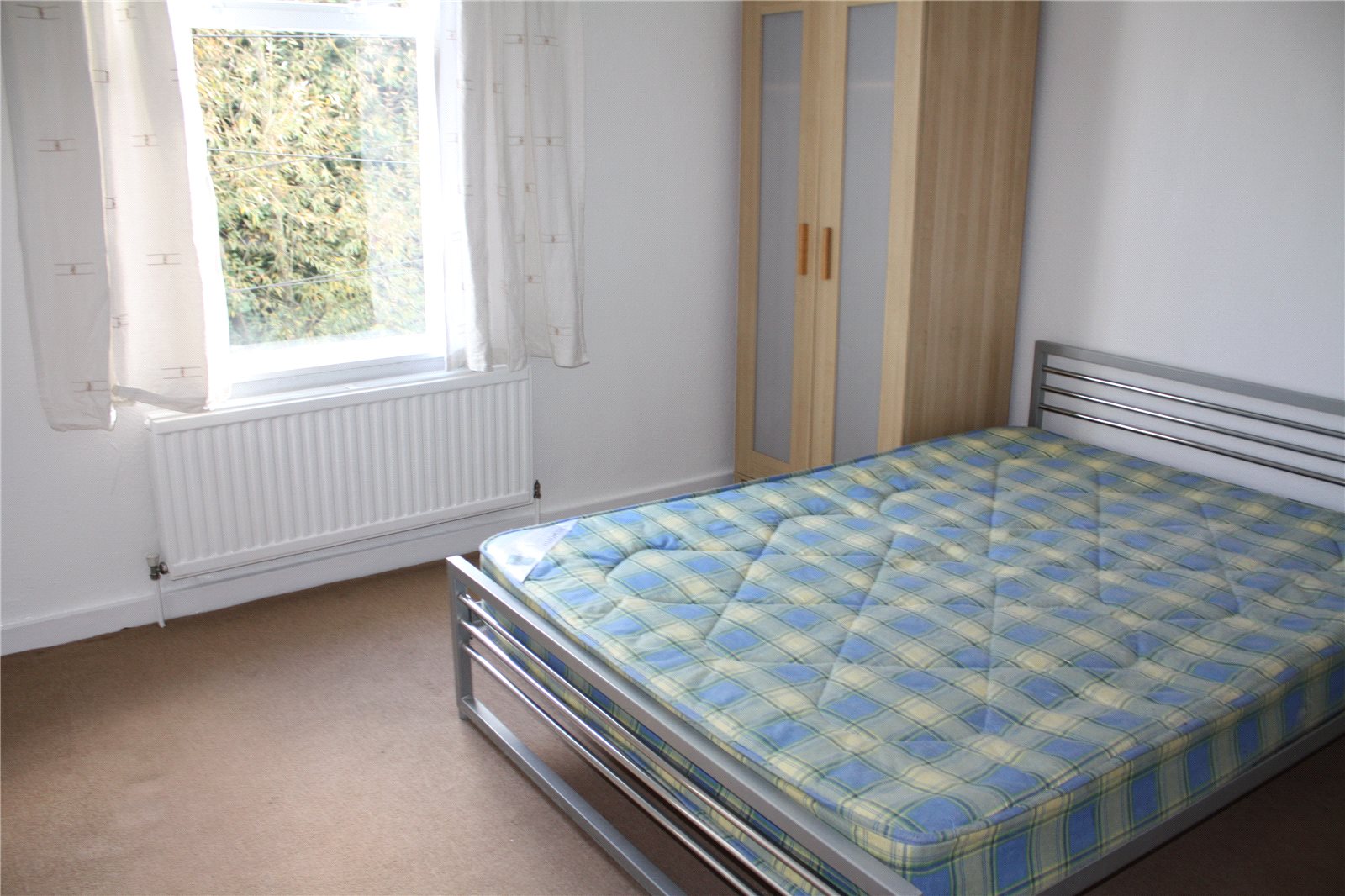 2 bedroom House to let in Reading, Berkshire