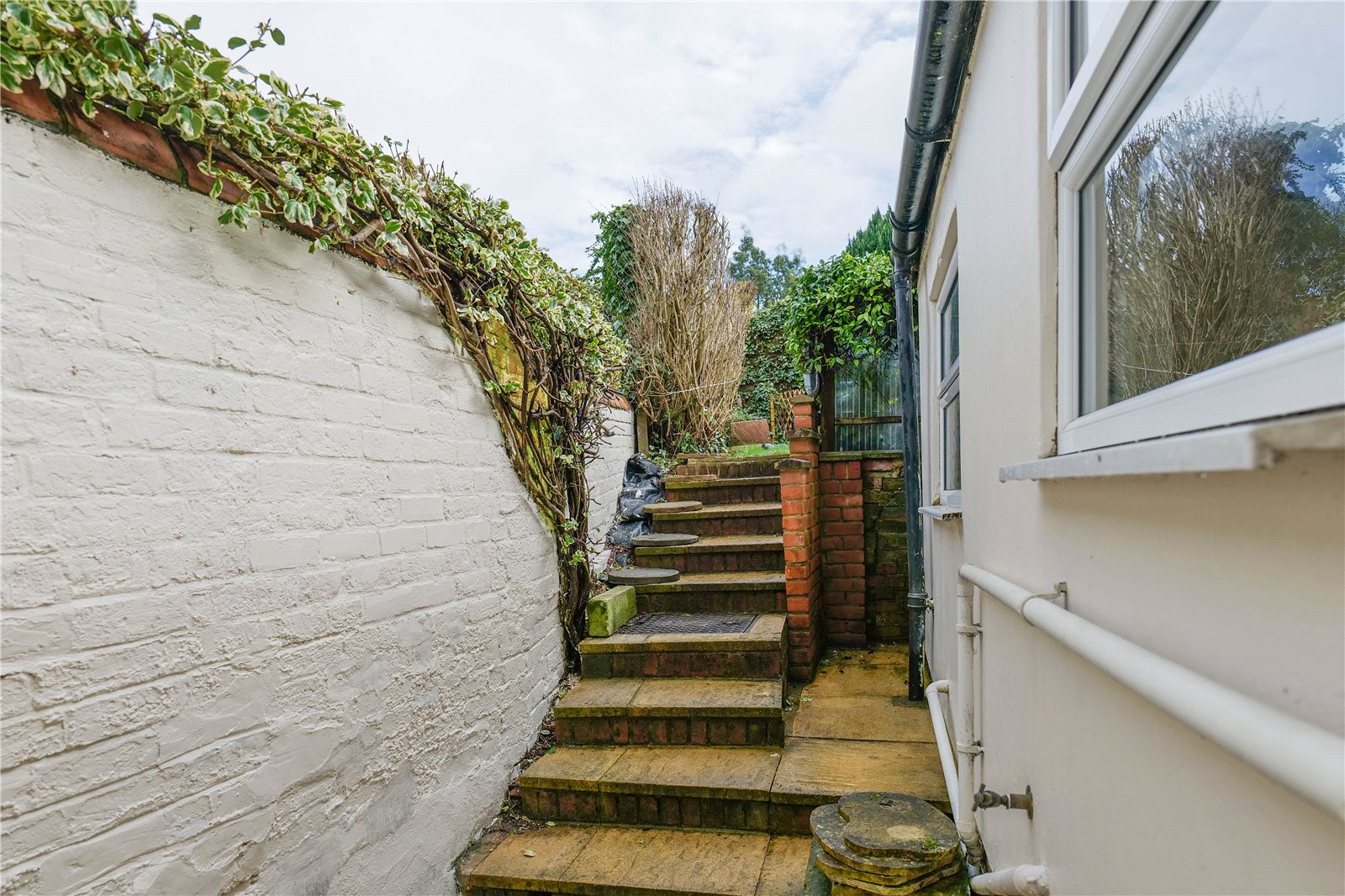 3 bedroom House to let in Reading, Berkshire