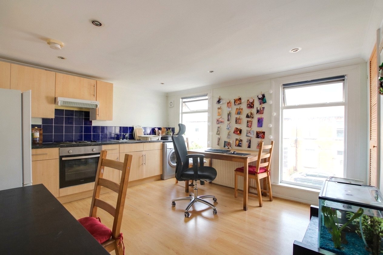 1 bedroom Flat to let in Reading, Berkshire