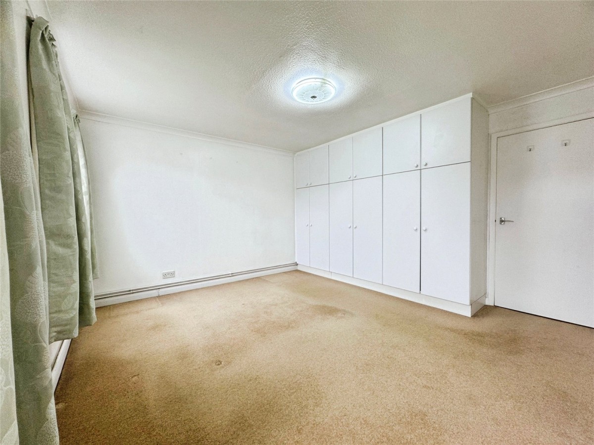 Bath Road, Reading, Berkshire