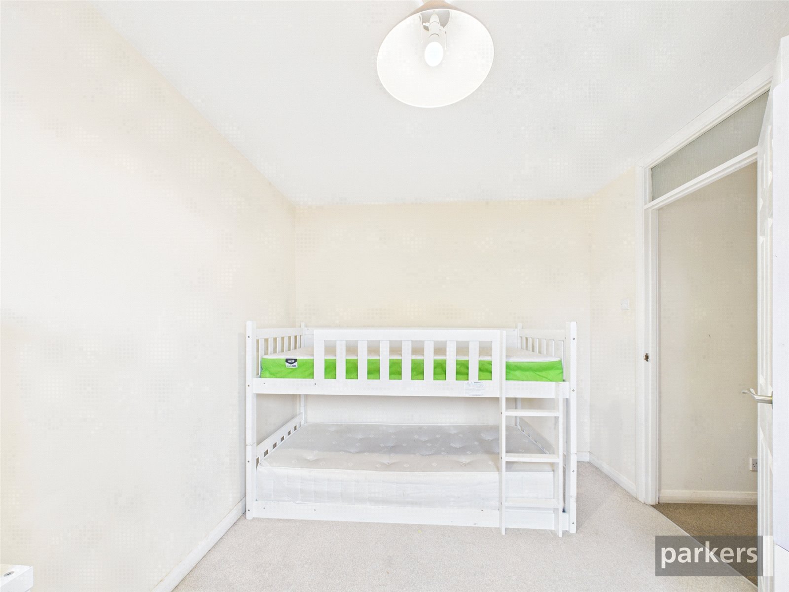 4 bedroom House to let in Lower Earley, Reading, Berkshire