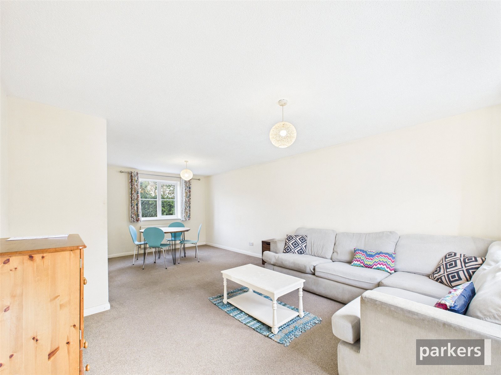 4 bedroom House to let in Lower Earley, Reading, Berkshire