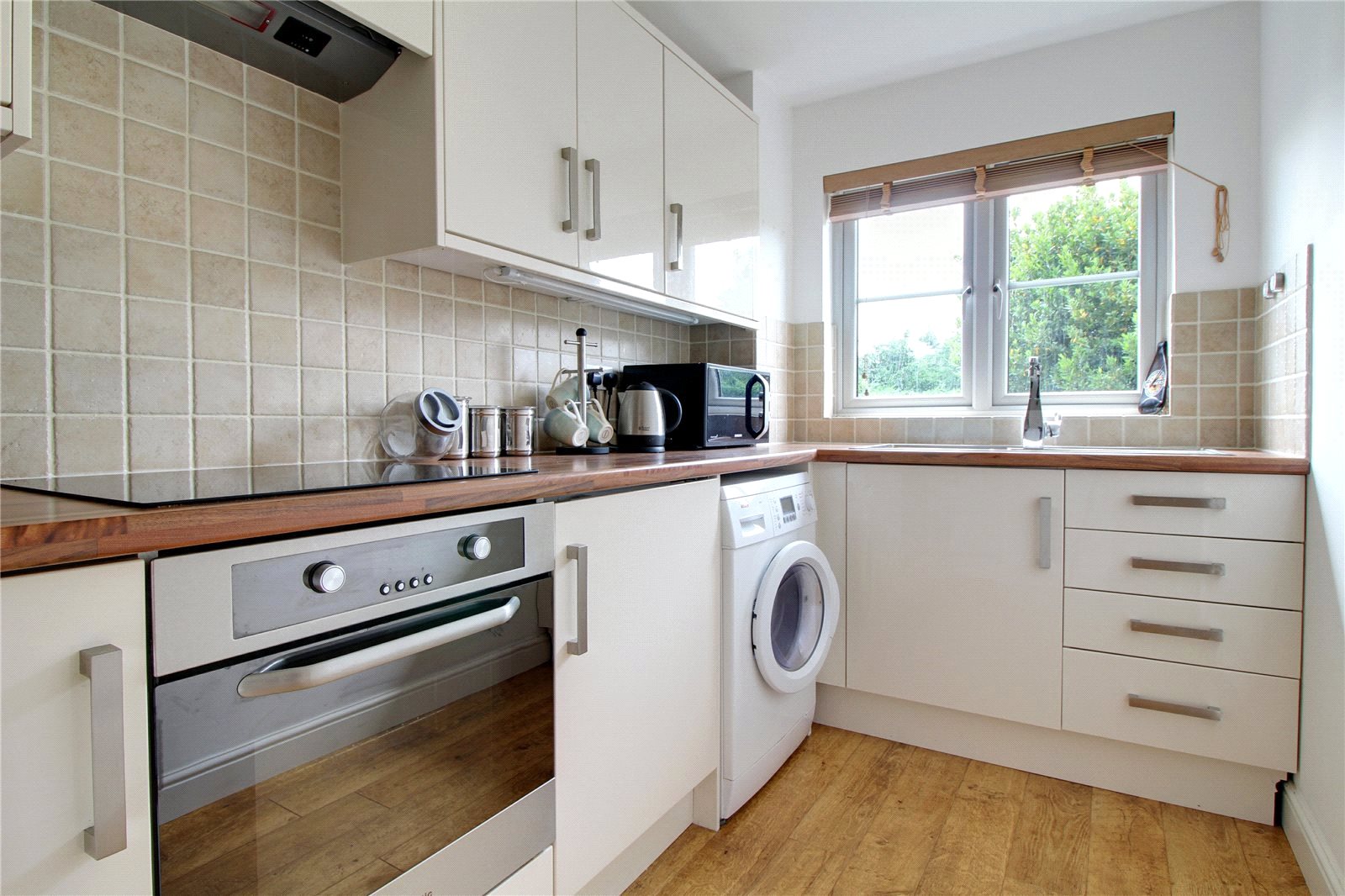 2 bedroom Flat to let in Shinfield Road, Reading, Berkshire