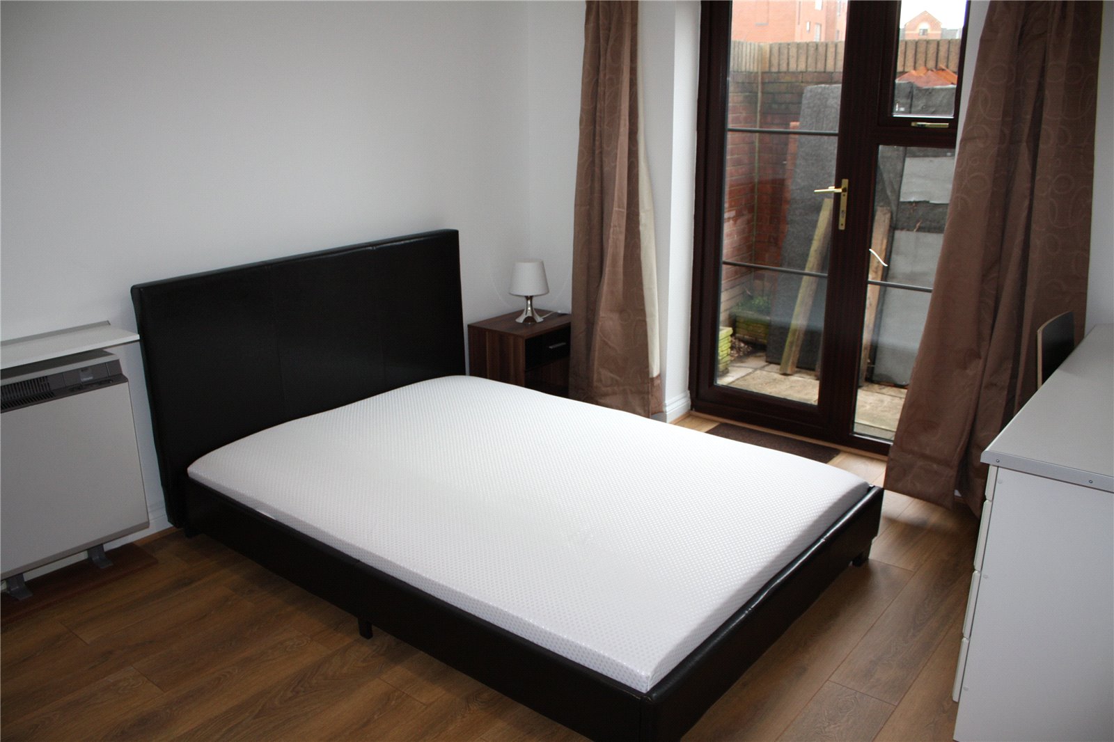 2 bedroom Flat to let in Reading, Berkshire