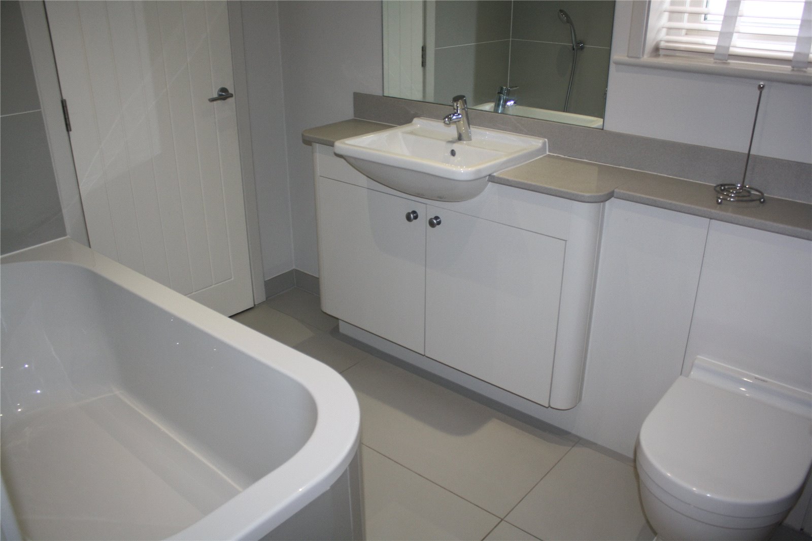 2 bedroom Flat to let in Reading, Berkshire