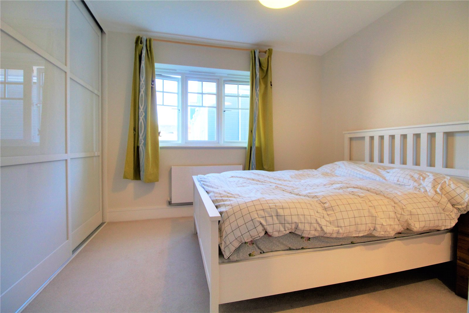 4 bedroom House to let in Reading, Berkshire