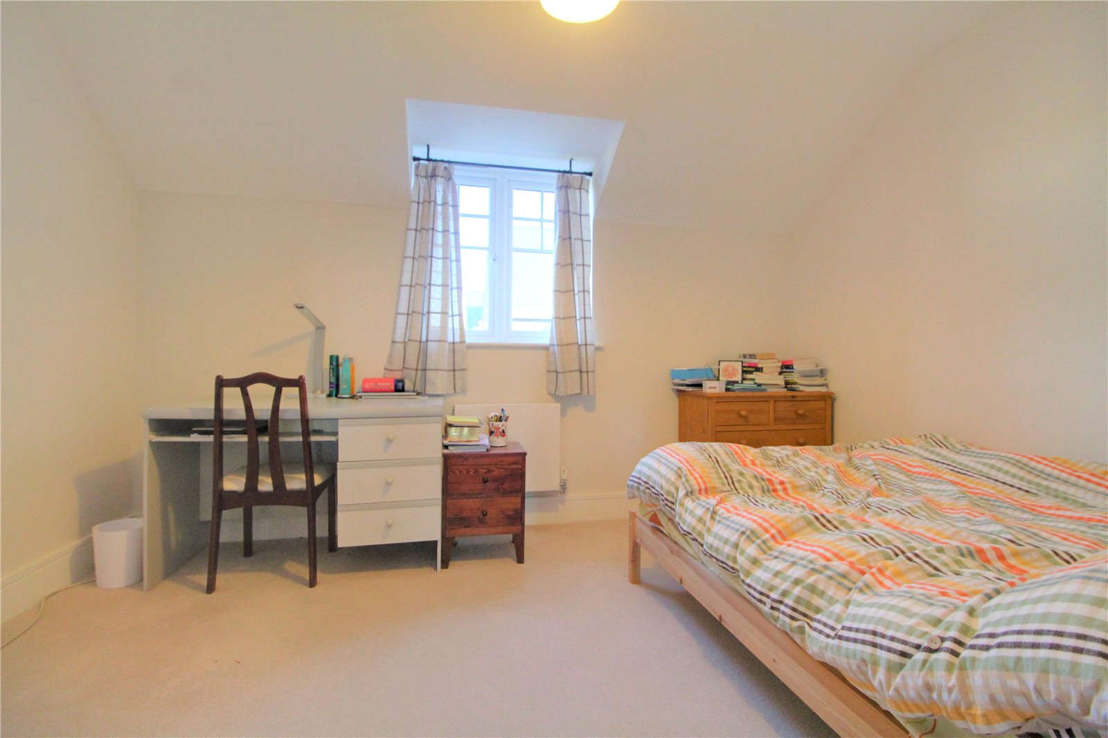 4 bedroom House to let in Reading, Berkshire