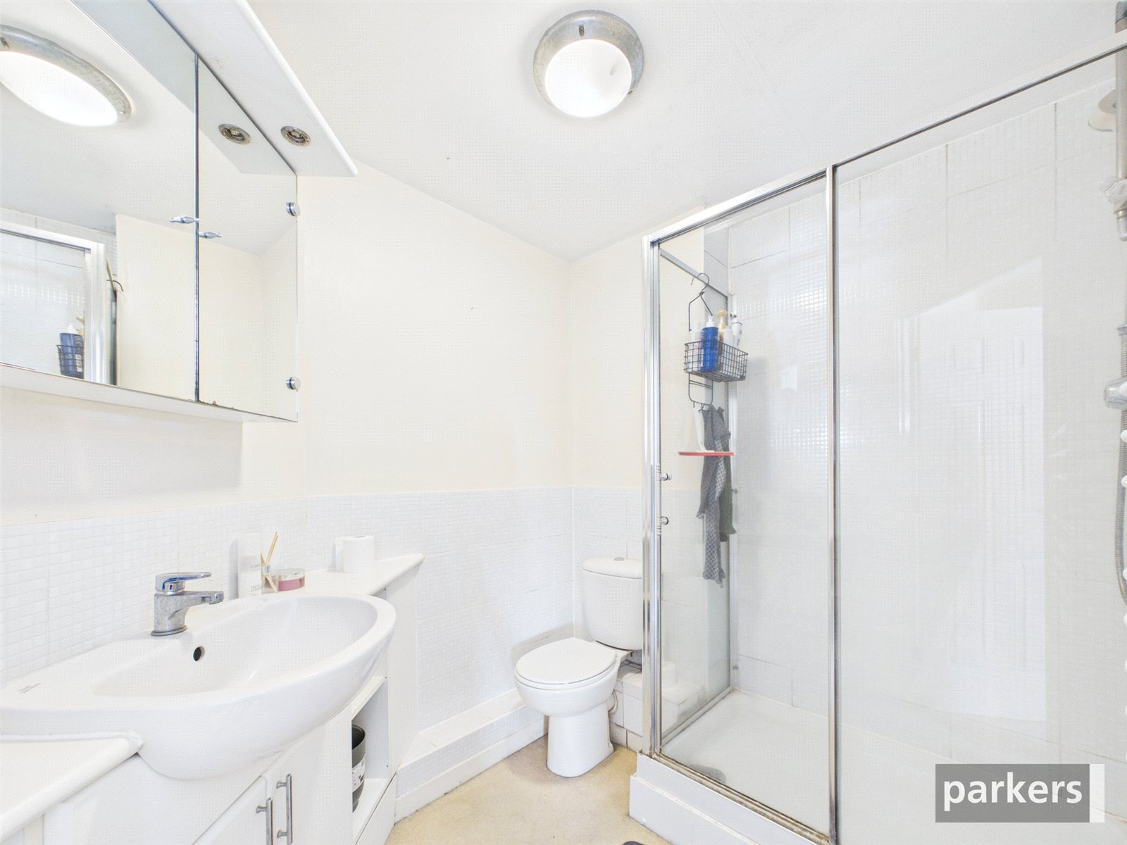 2 bedroom Flat to let in Shinfield, Reading, Berkshire
