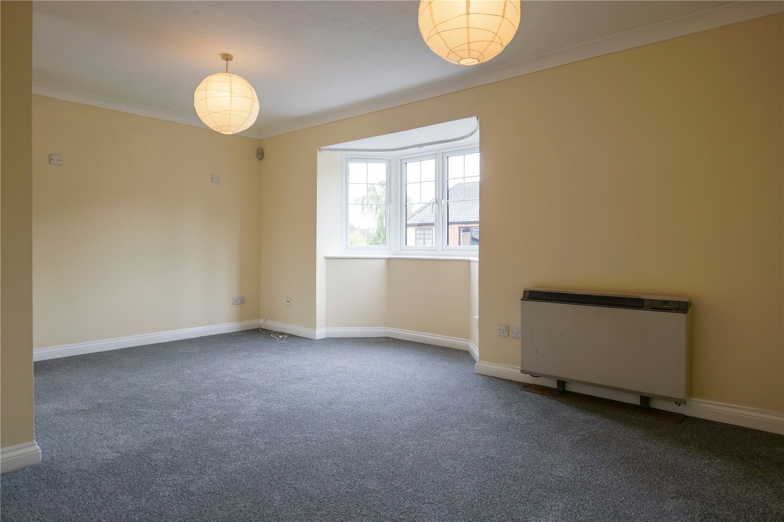 2 bedroom Flat to let in Reading, Berkshire