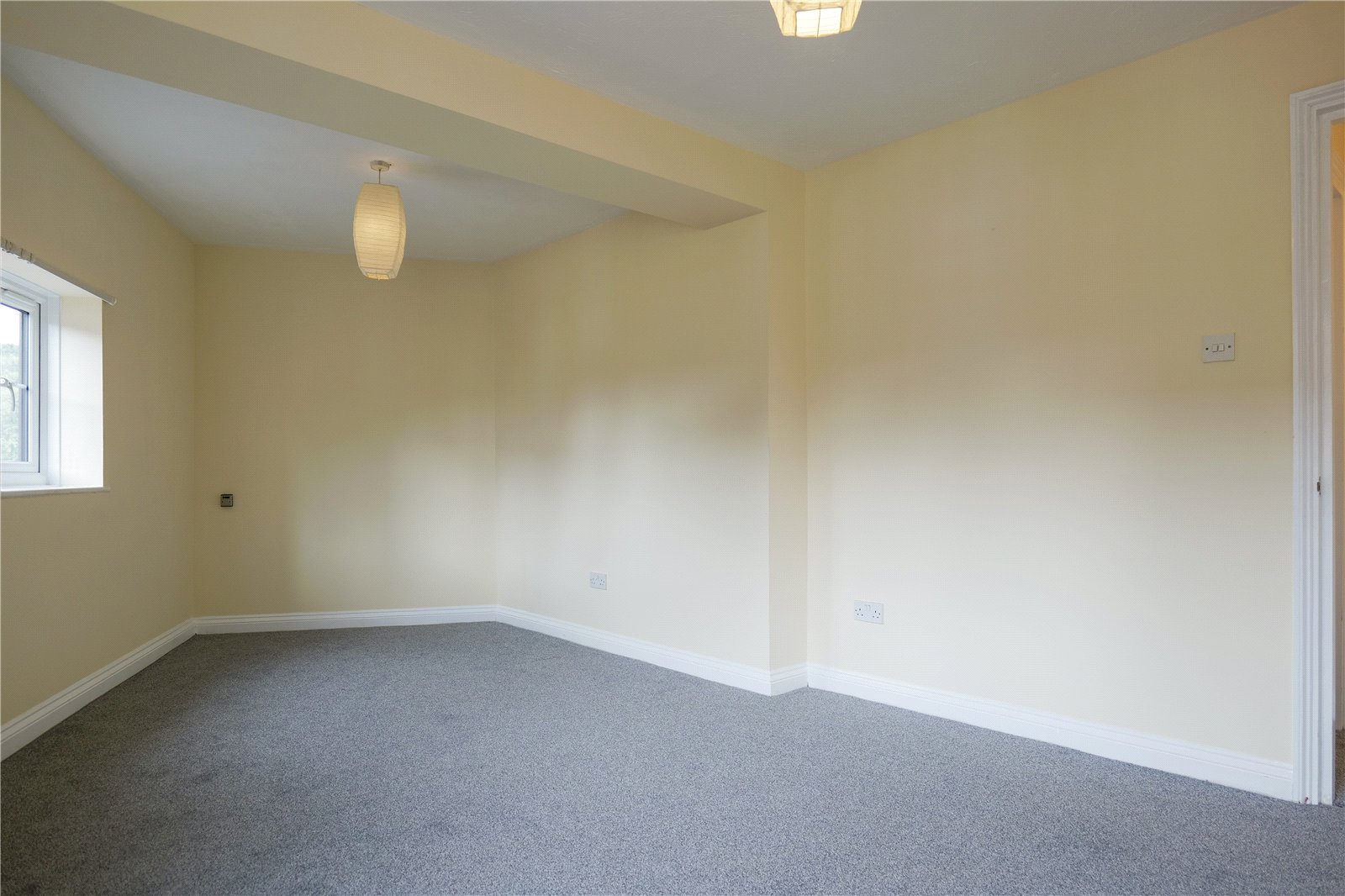 2 bedroom Flat to let in Reading, Berkshire