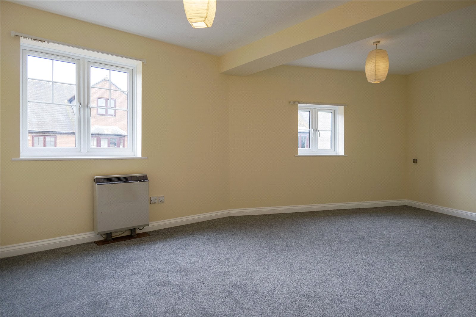 2 bedroom Flat to let in Reading, Berkshire