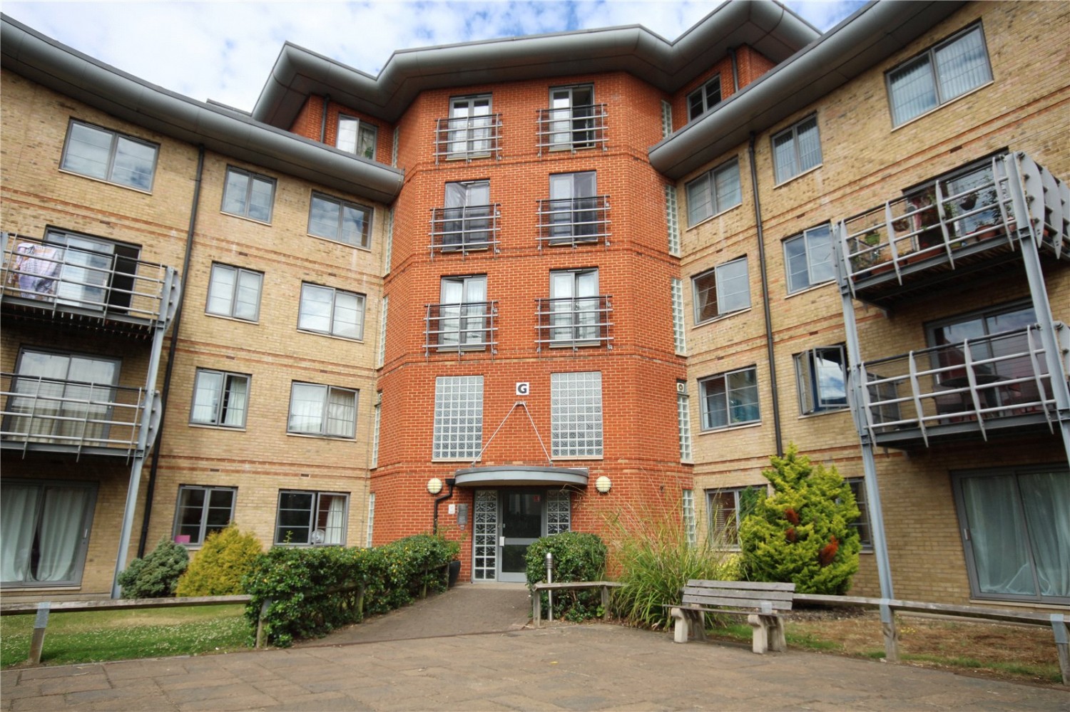 Jubilee Square, Reading, Berkshire