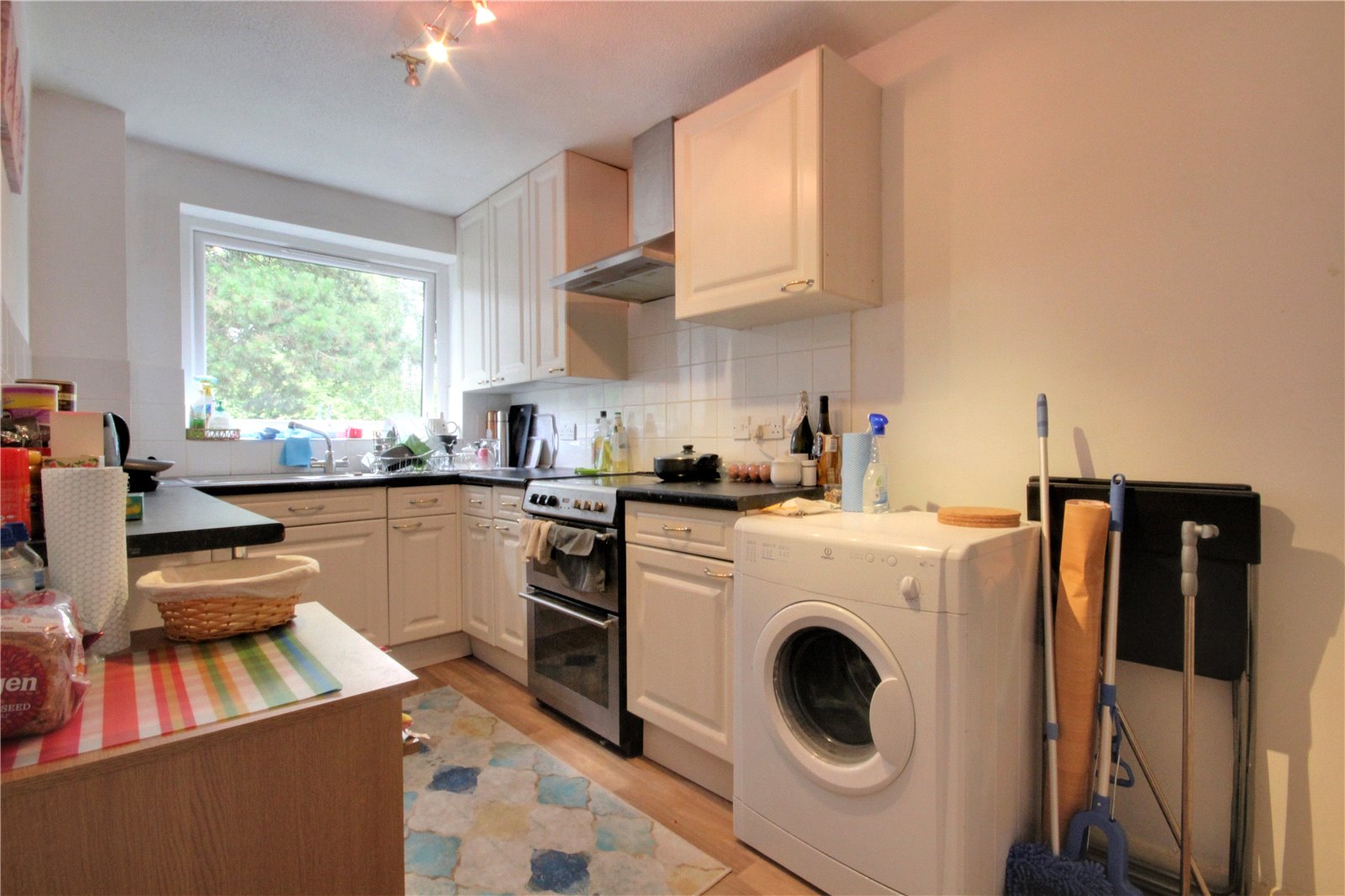 1 bedroom Flat to let in Southcote Road, Reading, Berkshire