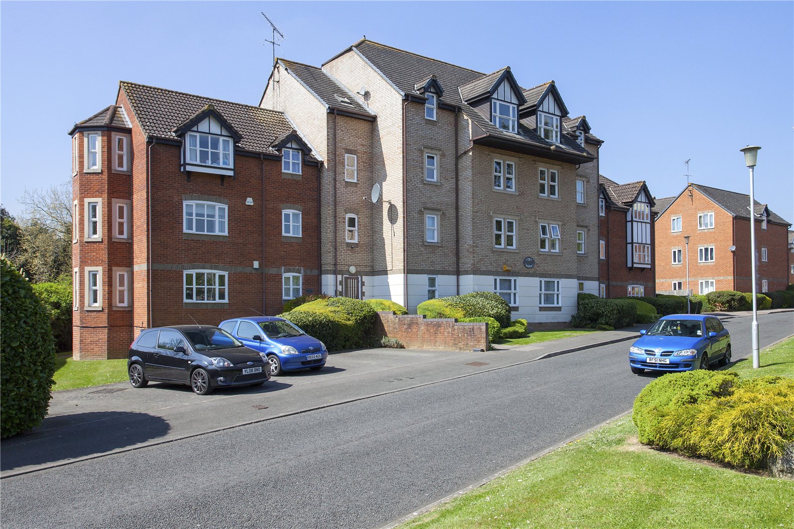 Rembrandt Way, Reading, Berkshire