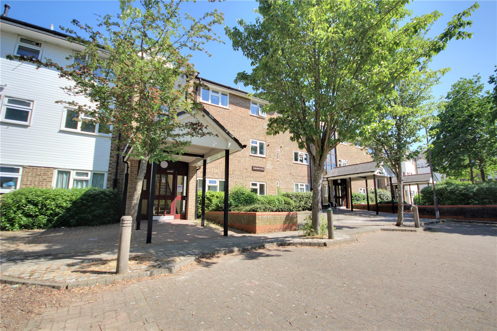 St. Andrews, Bracknell, Berkshire