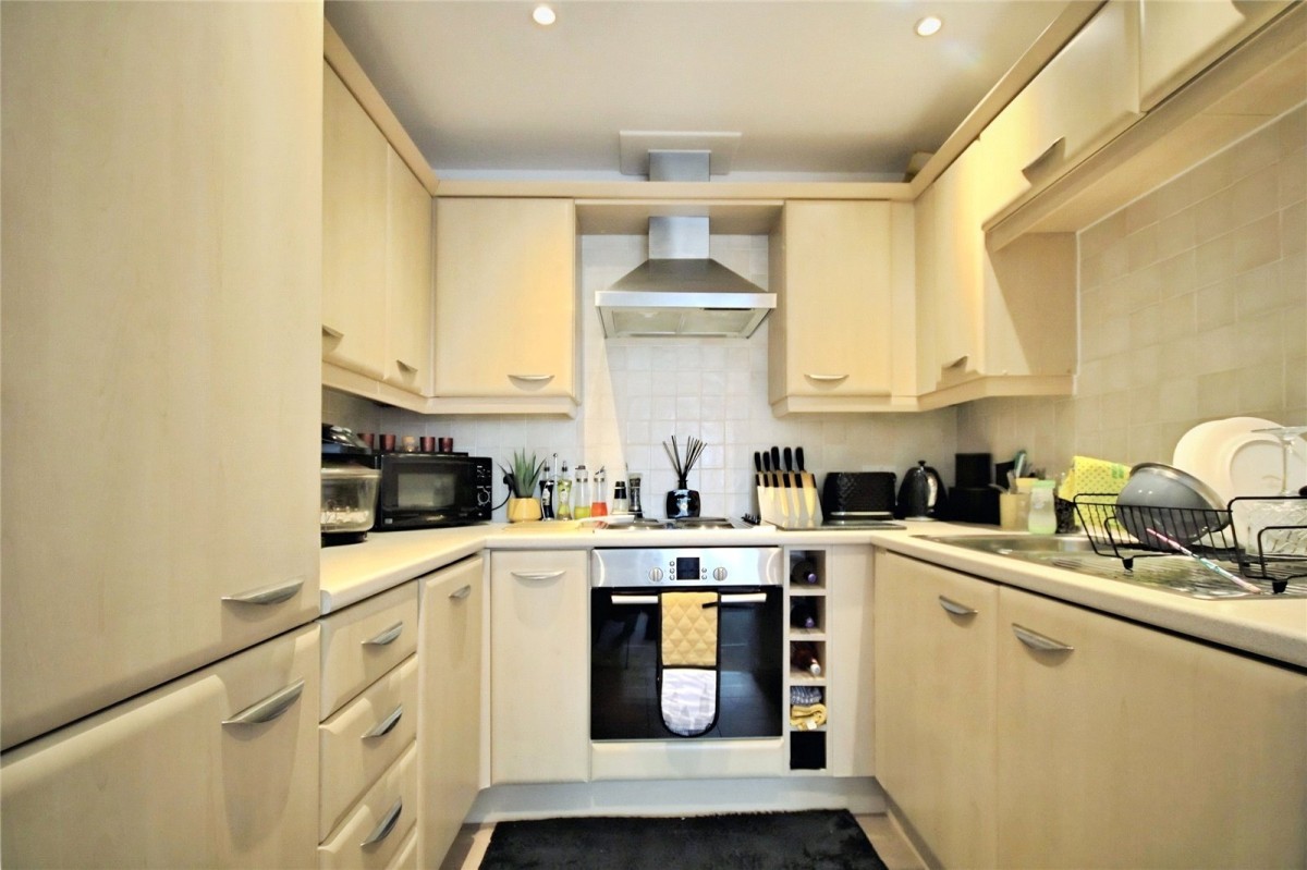 Iliffe Close, Reading, Berkshire