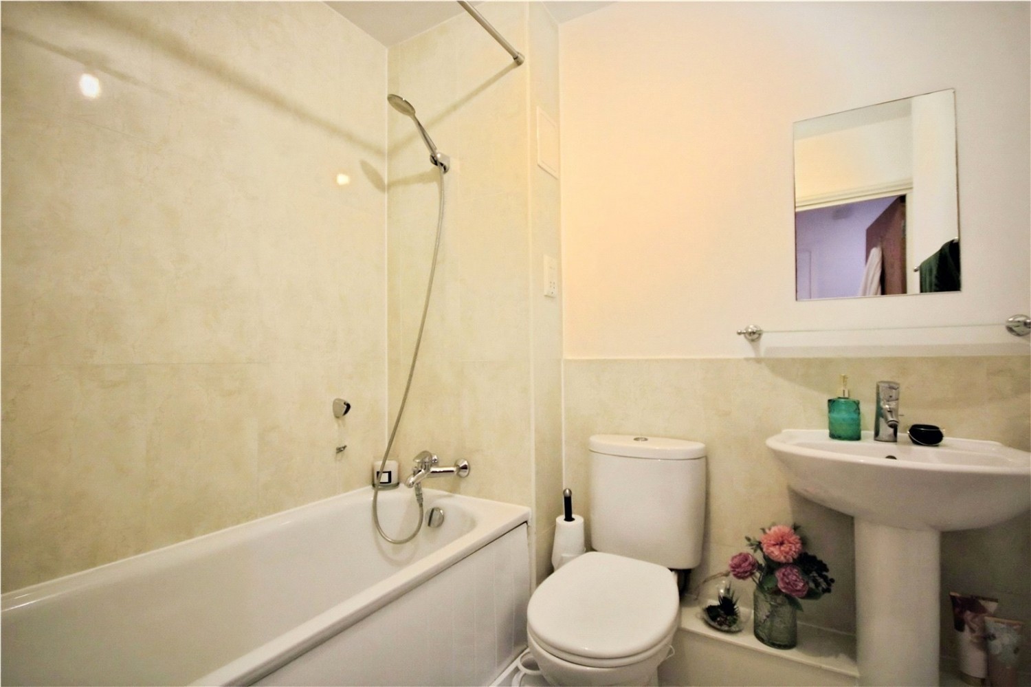 Iliffe Close, Reading, Berkshire