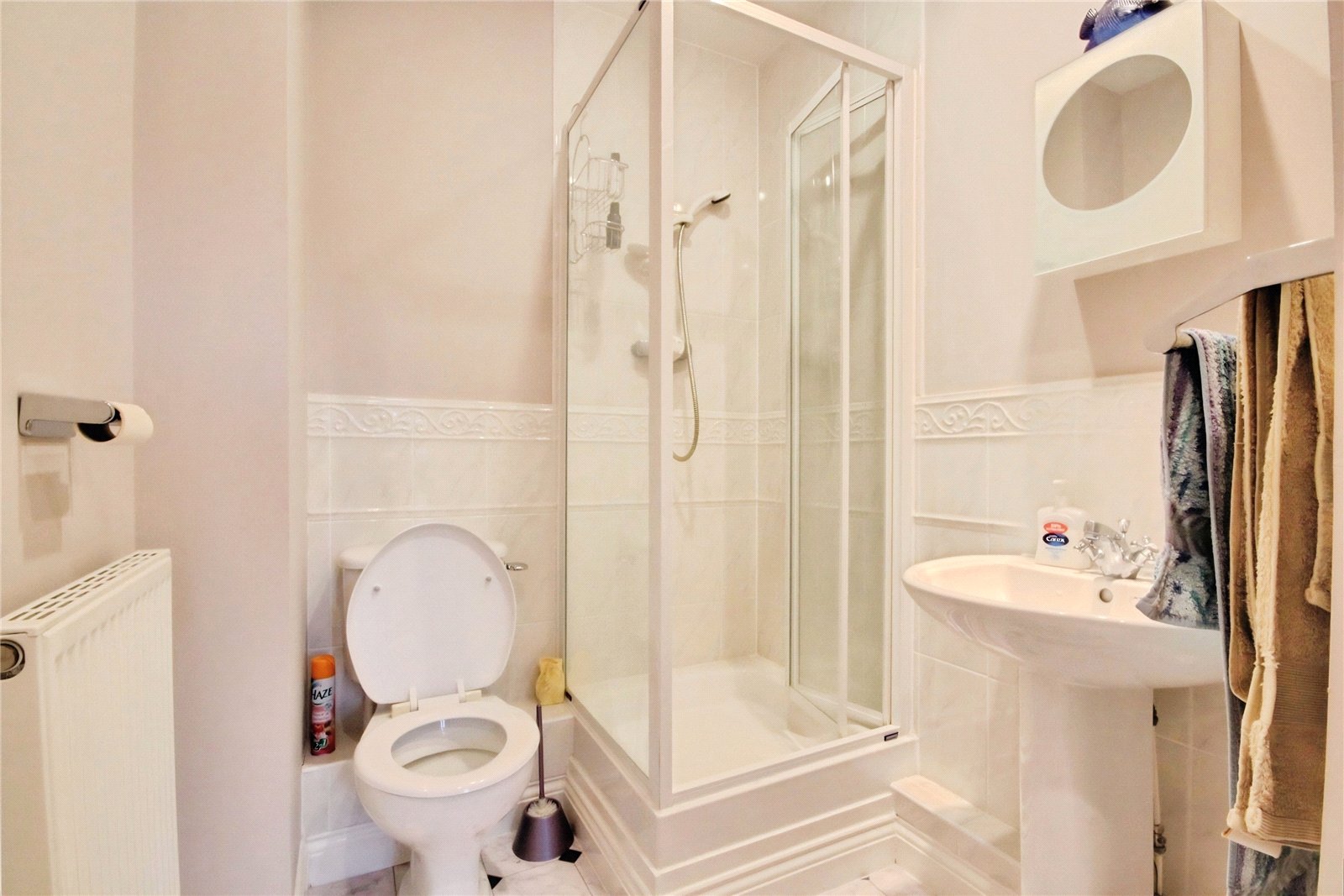 4 bedroom House to let in Reading, Berkshire