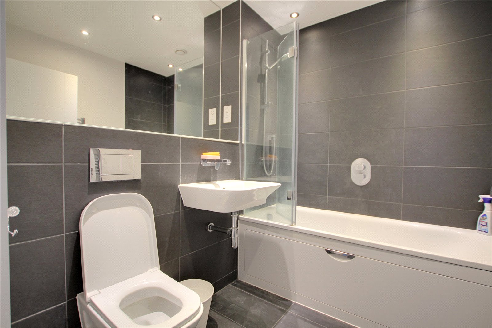 3 bedroom House to let in Reading