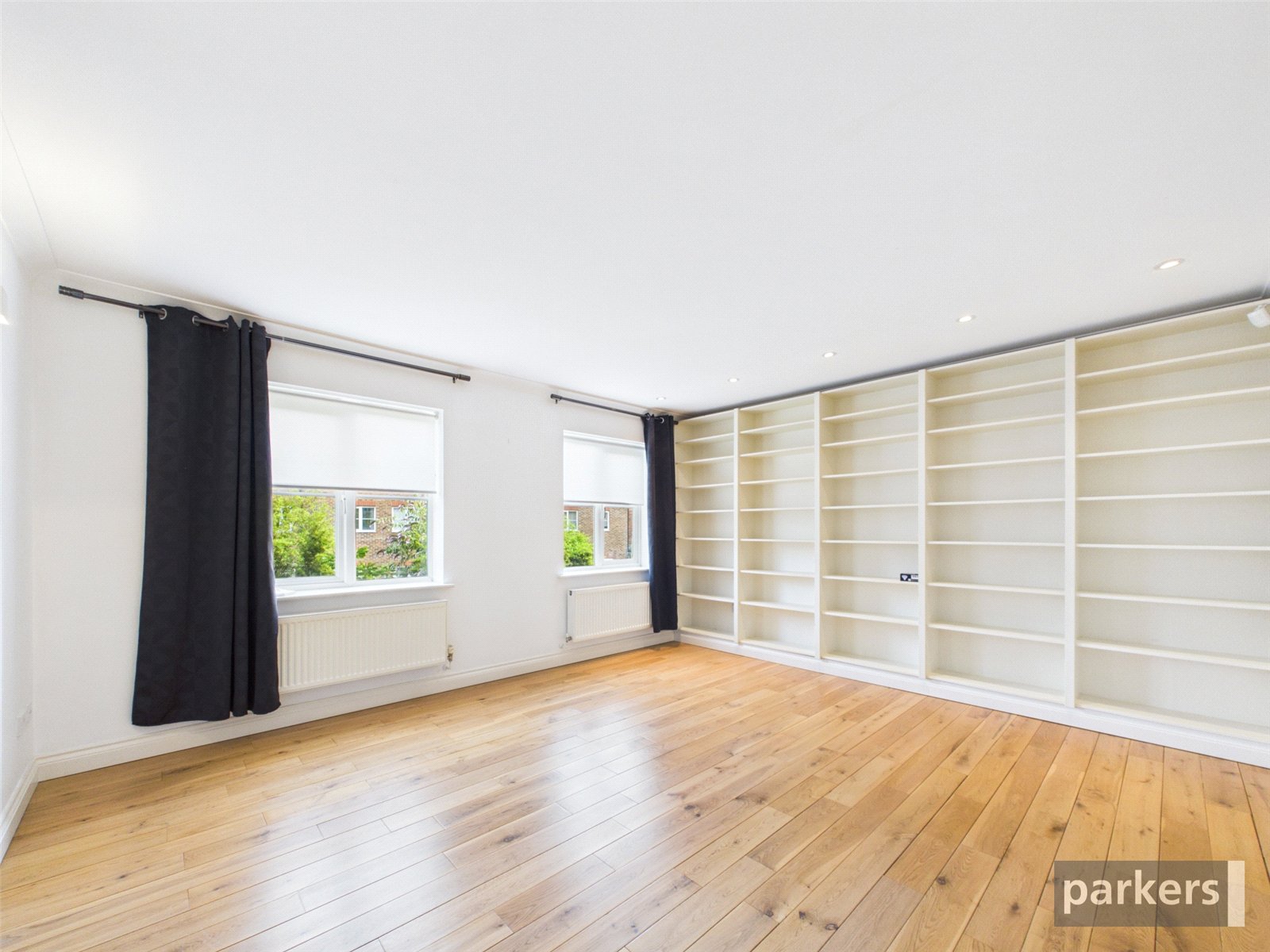 5 bedroom House to let in Reading