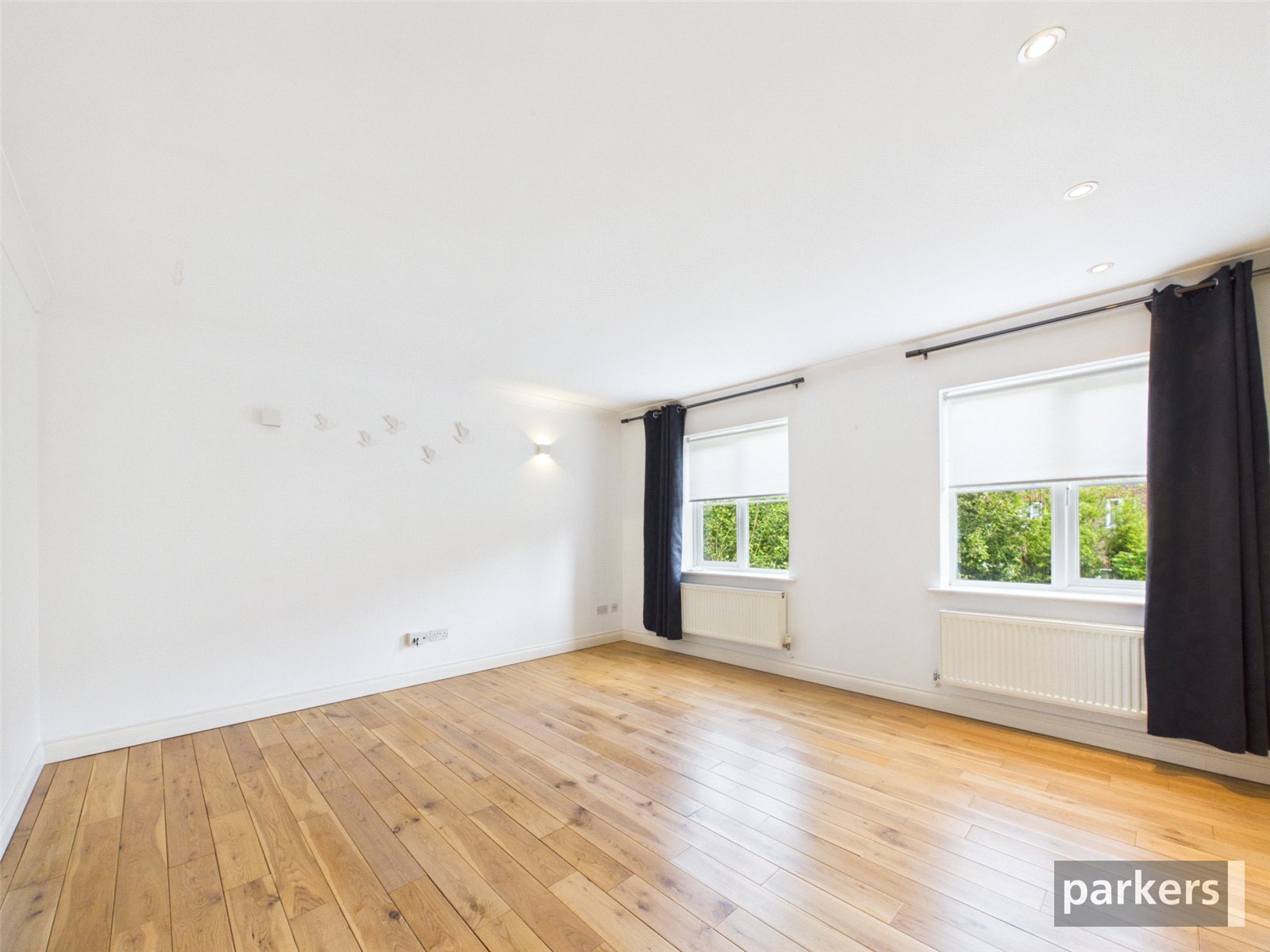 5 bedroom House to let in Reading