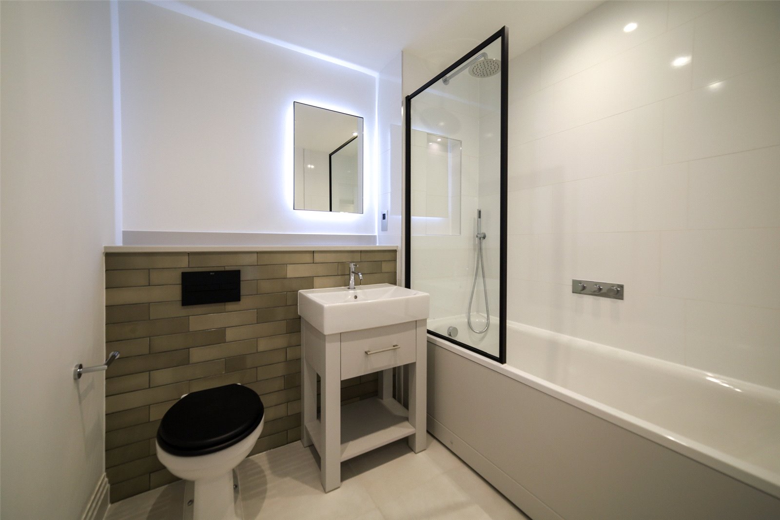 2 bedroom Flat to let in Joseph Huntley Walk, 23 Joseph Huntley Walk, Reading, Berkshire