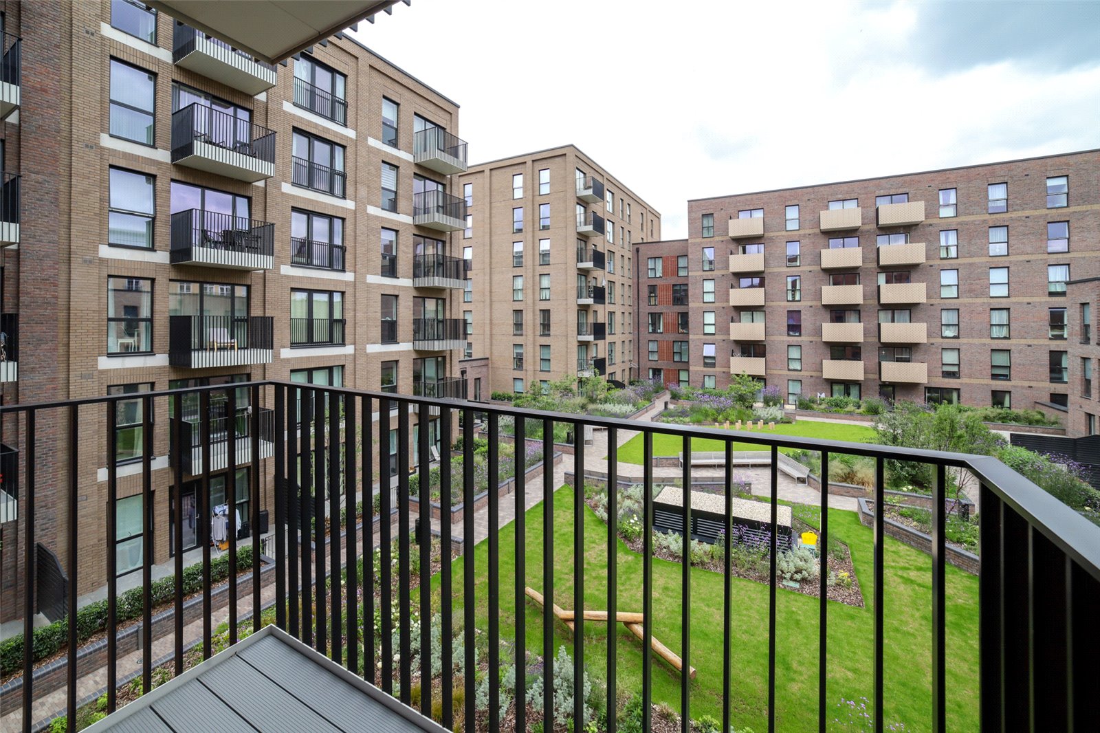 2 bedroom Flat to let in Joseph Huntley Walk, 23 Joseph Huntley Walk, Reading, Berkshire